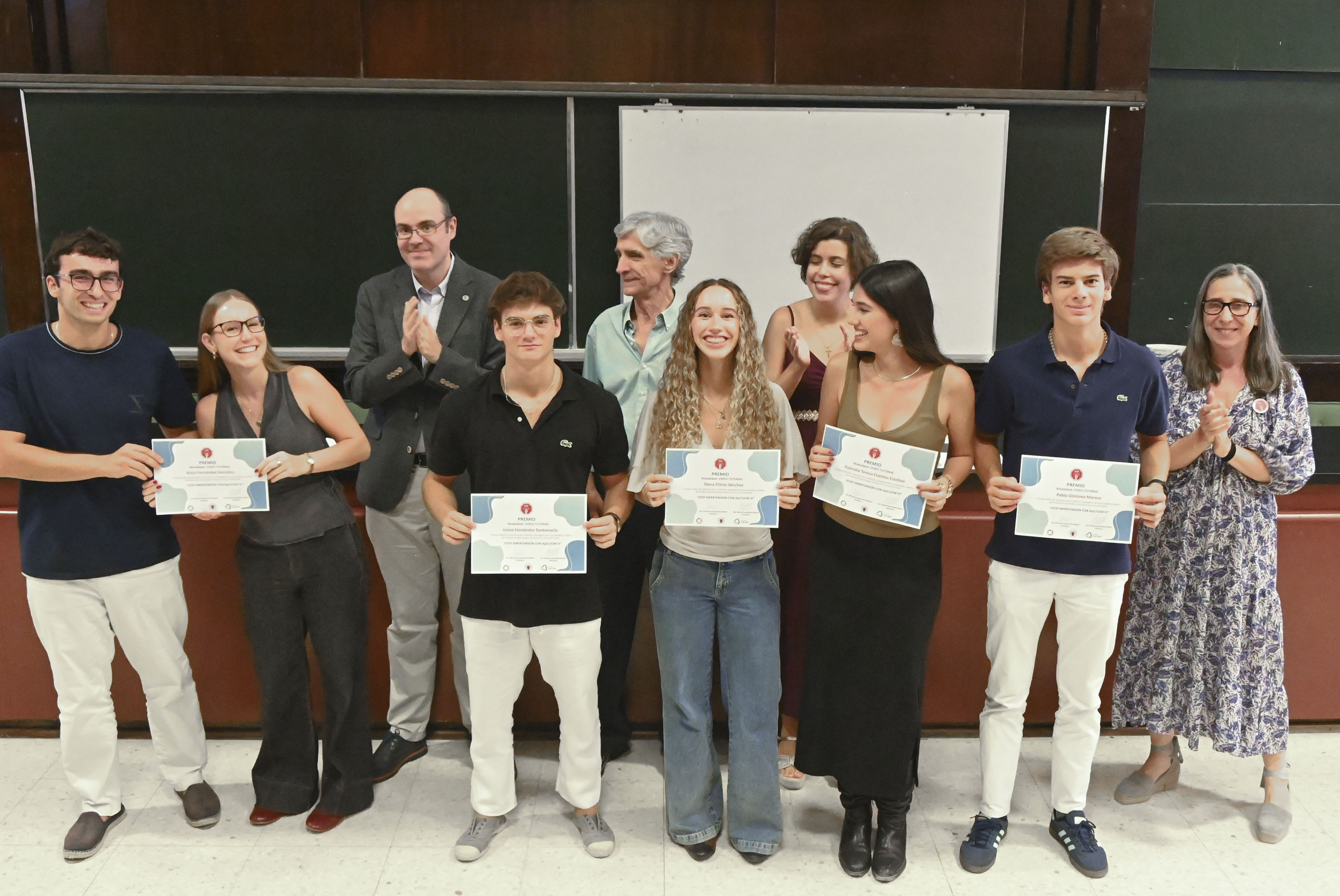 Estudiantes del Grado de Medicina de la UCM, galardonados por su vídeo divulgativo en el proyecto Stop Hipertensión con ApS/UCM 